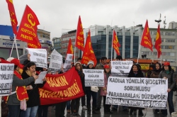 HKP İstanbul İl Örgütü Kadına Yönelik Şiddeti Protesto Etti. Kurtuluş Partisi İstanbul İl Örgütü, son dönemde hızla artan kadına yönelik şiddeti ve cinayetleri protesto etti. Basın açıklaması Kadıköy Meydanı’nda 8 […]