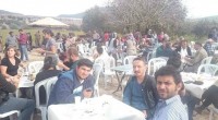 Soma’nın Yırca Köyü’nde Kolin Şirketler Grubu’nun termik santral kurarak köylülerin zeytinliklerini talan etmeye çalışmasına karşı direniş sürüyor. Şirketler Grubu’nun yapmak istediği termik santrale karşı, köylüler zeytin ağaçlarını korumak için direniyorlar. [&hellip;]