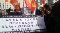 Ege Üniversitesi’nde, türbnlı öğrencilerin şikayeti üzerine “öğrenim özgürlüğünü engellediği” gerekçesiyle aldığı 2 yıl 1 aylık hapis cezası Yargıtay tarafından onanmasının ardından cezaevine giren Prof. Dr. Rennan Pekünlü, aynı gerekçeyle açılan [&hellip;]