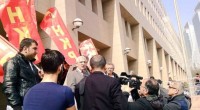 İzmir Valiliği`nin siyasi partiler, dernekler, sendikalar ile kamu binaları çevresinde basın açıklaması yapılmasını yasakladığı kararına karşı HKP İzmir İl Örgütü, İdare Mahkemesi`ne dava açtı. HKP İzmir İl Örgütü 10 Mart Salı [&hellip;]