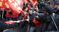 Taksim&rsquo;de 1 Mayıs Kutlamak İsteyen HKP &Uuml;yeleri Yargıl(an)ıyor! Yıllardır 1 Mayıs&rsquo;ı Anavatanı&rsquo;nda kutlamak i&ccedil;in verilen m&uuml;cadeleler sonucu kazanılan ve y&uuml;zbinlerce insanın toplandığı Taksim AKPgillerin bu durumdan rahatsız olması nedeniyle tekrar [&hellip;]