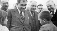 Ölümünün 57. yılında Hasan Ali Yücel’i saygıyla anıyoruz… BEN HAYATTA EN ÇOK BABAMI SEVDİM… Hayatta ben en çok babamı sevdim Karaçalılar gibi yardan bitme bir çocuk Çarpık bacaklarıyla -ha düştü, [&hellip;]