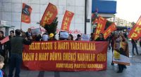 İZMİR ‘DEN EMEKÇİ KADINLARA SELAM OLSUN!      İzmir’de Kurtuluş Partili Kadınlar olarak, 8 Mart Dünya Emekçi Kadınlar Günü’nde alanlardaydık.      8 Mart Dünya Emekçi Kadınlar Günü’nde,  İzmir Karşıyaka Çarşı girişinde [&hellip;]