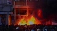 2 Temmuz 1993’te, Sivas’ta, Ortaçağcı Şeriat özlemcileri, 35 ilerici aydınımızı yakarak katletti. Katledilenlerin çığlıkları 25 yıldır kulaklarımızı, yüreklerimizi dağlamaya devam ediyor. Tek suçları Sivas’taki Pir Sultan’ı Anma Şenliklerine katılmak olan […]