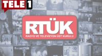 Yandaşın, Tüpçü’nün, tarikatların, cemaatlerin zehir saçtığı medyasına karşı Halkımızın az da olsa soluklanabildiği birkaç kanaldan biri olan TELE 1’in ve gazetecilerin sesi kısılmaya, parmaklıklar ardına atılmaya, dilleri kesilmeye, had bildirilmeye [&hellip;]