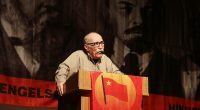 Türkiye Devrimi’nin Önderi Hikmet Kıvılcımlı Usta‘nın bedence aramızdan ayrılışının 42’nci yıldönümü olan 2013 yılında Halkın Kurtuluş Partisi tarafından her yıl olduğu gibi bir Anma Etkinliği gerçekleştirilmiş, Ana Konuşmayı Genel Başkan’ımız Nurullah Ankut yapmıştı. Genel Başkan’ımız, [&hellip;]