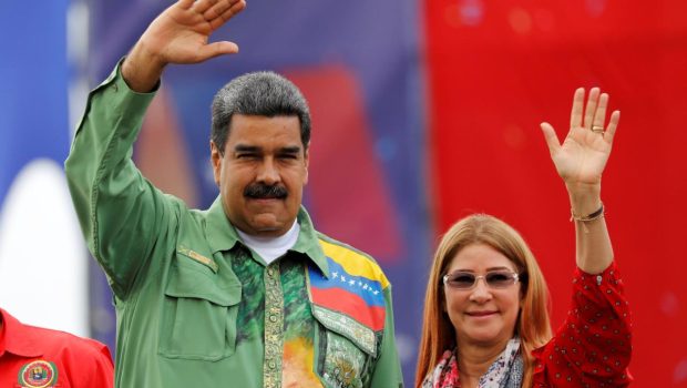 ABD Emperyalist Haydudu Karşısında Bolivarcı Venezuela ve İnsanlığın Yarısı Olan Kadınlar Diz Çökmeyecek! Tüm dünyanın tanıklık ettiği gibi eli kanlı, Dünya Halklarının Başdüşmanı zalim ABD Emperyalist Haydudu ve onun Bunak, Faşist [&hellip;]