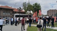 Katil NATO’nun Ankara’da toplanmasını, AKP’giller faşizminin her türlü ablukasını aşarak Halkımızın emperyalist işgale karşı verdiği Bağımsızlık Savaşı’nın komuta merkezi Birinci Meclis önünde protesto eden Yoldaşlarımız gözaltına alındı! EMPERYALİSTLERİN KATLİAM ÖRGÜTÜ [&hellip;]