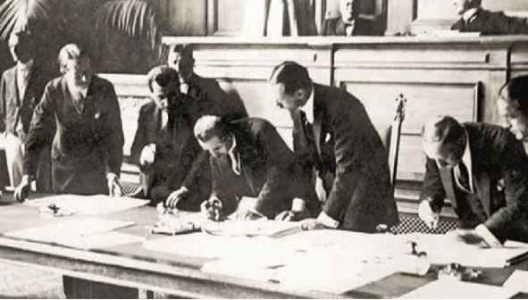 19 Mayıs 1919’da Mustafa Kemal’in Samsun’a çıkmasıyla yakılan Ulusal Kurtuluş Meşalesi devasa bir ateşe dönüşmüş, milyonlarca vatan evladının canına, kanına mal olan Antiemperyalist Birinci Ulusal Kurtuluş Savaşı’mızın zaferiyle “Sevr Antlaşması” [&hellip;]