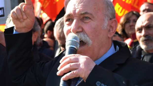 ABD Emperyalist Haydut Devletinin faşist, bunak, pedofil devlet başkanı Trump’ın uşaklarına emirler yağdırmak üzere Türkiye’ye geldiği gün Maltepe Cezaevi’ne gönderilen Önderimiz Nurullah Efe, Partili Avukatlarımızın yoğun girişimleri sonucu adli kontrol [&hellip;]