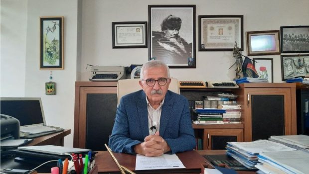 Önderimiz Nurullah Efe’nin de belirttiği gibi Tayyipgiller, anayasayla, kanunlarla, ahlakla, vicdanla, insanlıkla ilgili bir yapı, bir iktidar değildir. Bunlar baştan ayağa mücrimlerden oluşan bir suç örgütüdür. Bu cürüm örgütü bu [&hellip;]