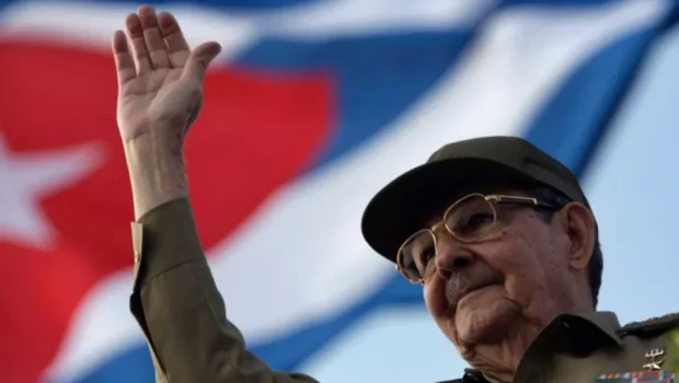 ABD Emperyalist Haydudunun, “Miami’de Sahnelenen Acınası Bir Sirk”te Küba Devrimi’nin Mimarlarından, Önderlerinden, eski Devlet Başkanı Raul Castro Ruz Hakkında Çıkardığı Yakalama Kararı Hukuksuzdur, Ahlâksızcadır, Yok Hükmünde, Çöp Hükmündedir! İnsan soyunun [&hellip;]